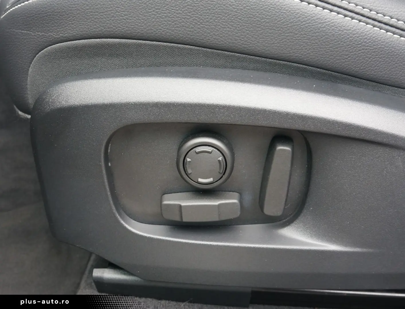 JAGUAR F-PACE P400e R-DynamicS AWD Plug-In Hybrid 21Zol