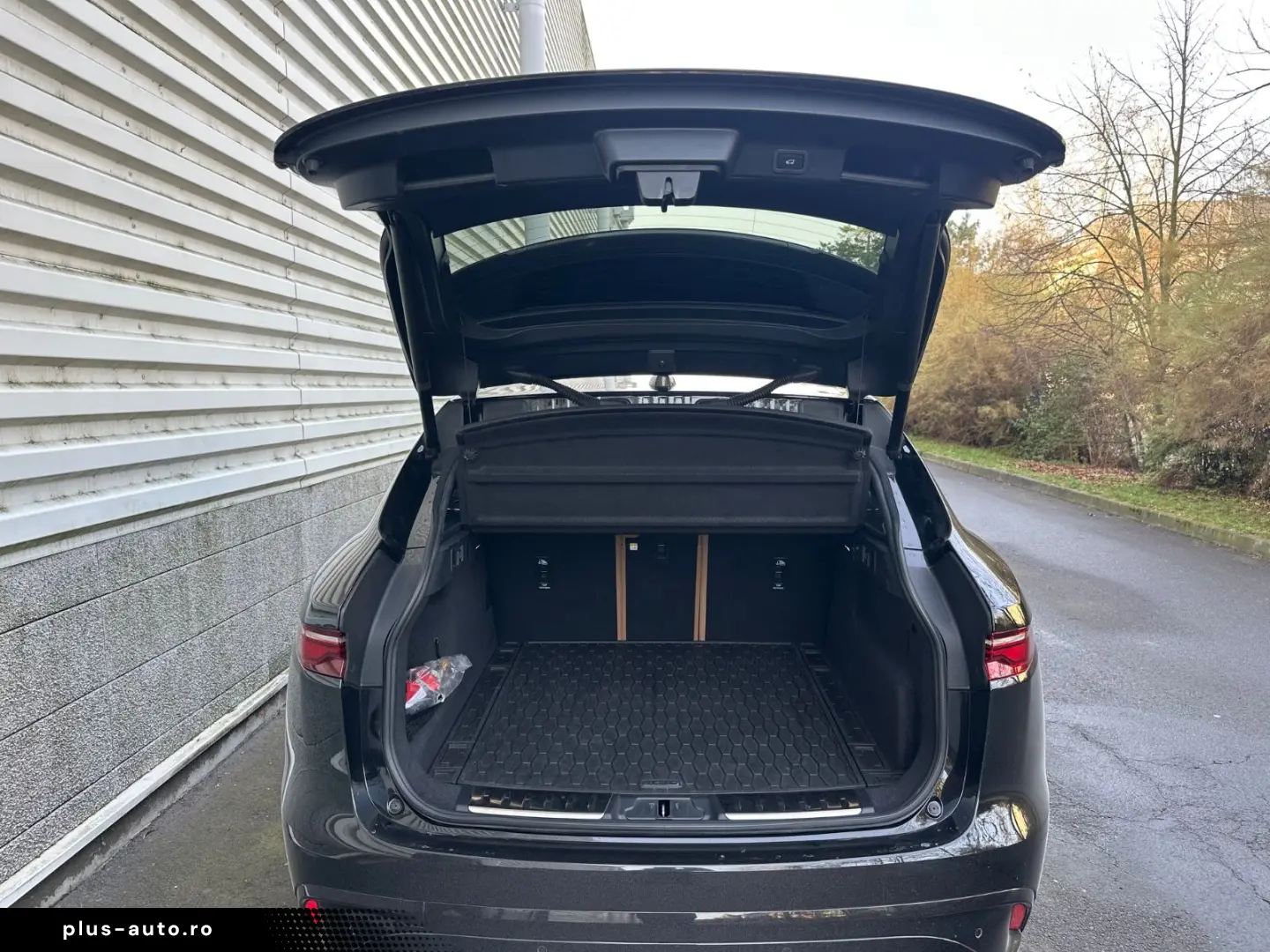 JAGUAR F-Pace P250 SE AWD