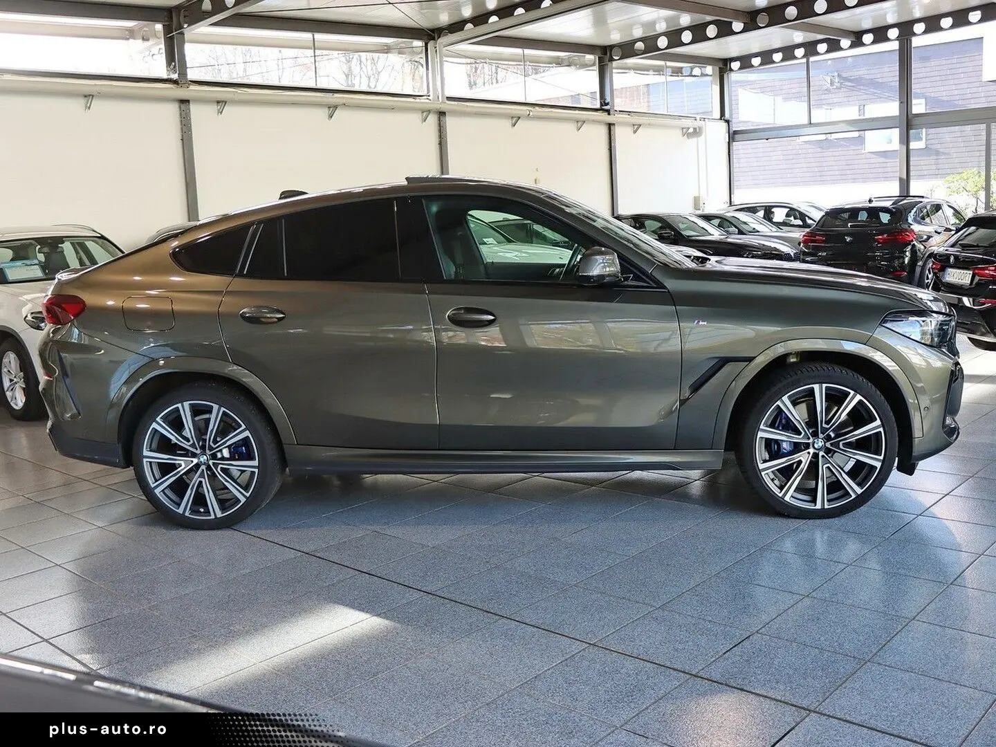 BMW X6 xDrive40d M Sport AHK Panno Head-UP - 22  LM