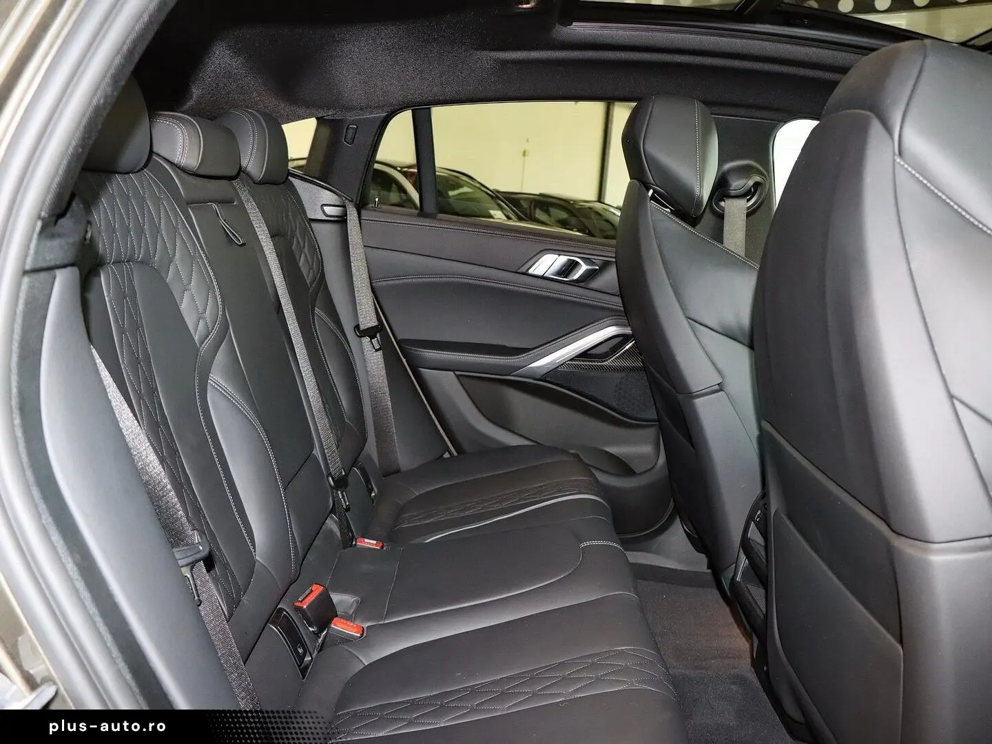 BMW X6 xDrive40d M Sport AHK Panno Head-UP - 22  LM