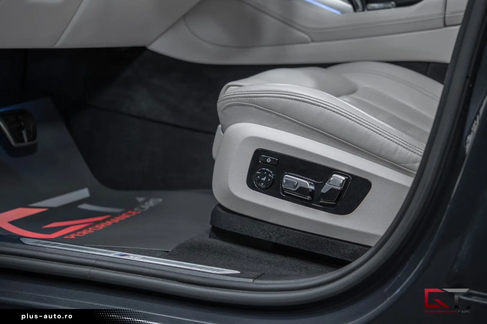 BMW X6 xDrive30d M Sport 20  DriveAssistPro HuD Tow