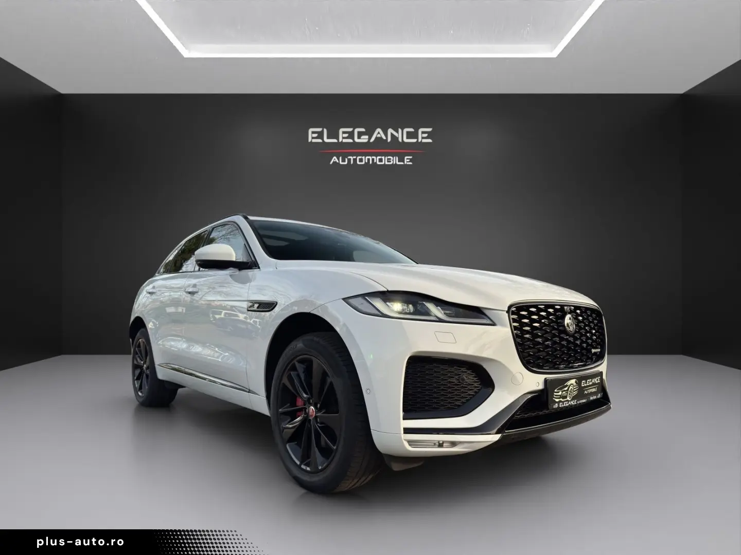 JAGUAR F-Pace R-Dynamic SE AWD Black Pack Panorama ACC