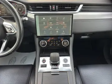 JAGUAR F-Pace R-Dynamic SE AWD Black Pack Panorama ACC