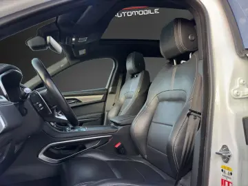 JAGUAR F-Pace R-Dynamic SE AWD Black Pack Panorama ACC