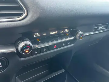 MAZDA CX-30 2.0 Homura HUD Totwinkel Navi Kamera