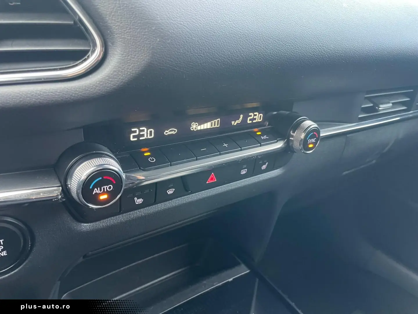 MAZDA CX-30 2.0 Homura HUD Totwinkel Navi Kamera