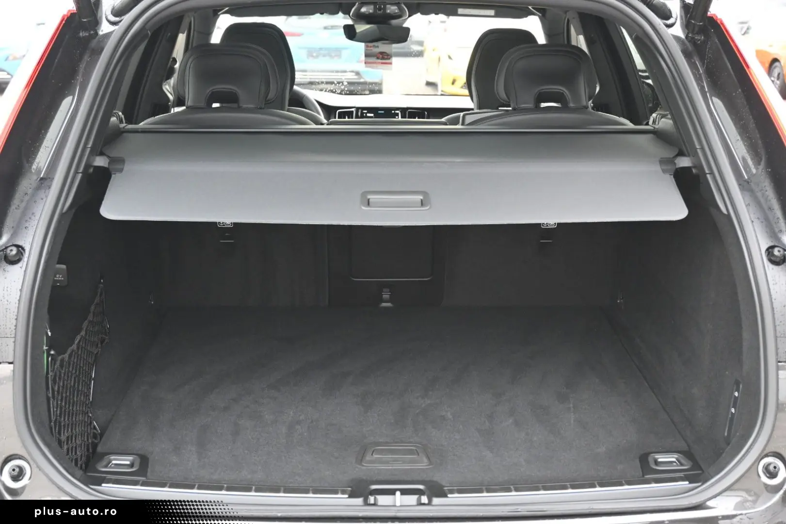 VOLVO XC60 B4 AWD Ultimate Dark LED PANO STHZ