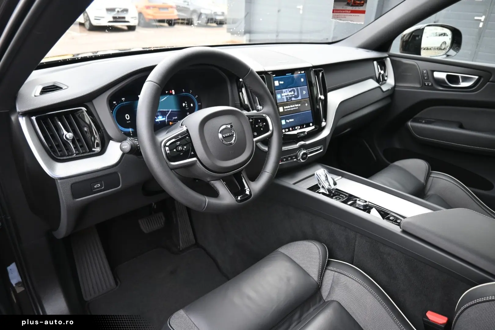 VOLVO XC60 B4 AWD Ultimate Dark LED PANO STHZ