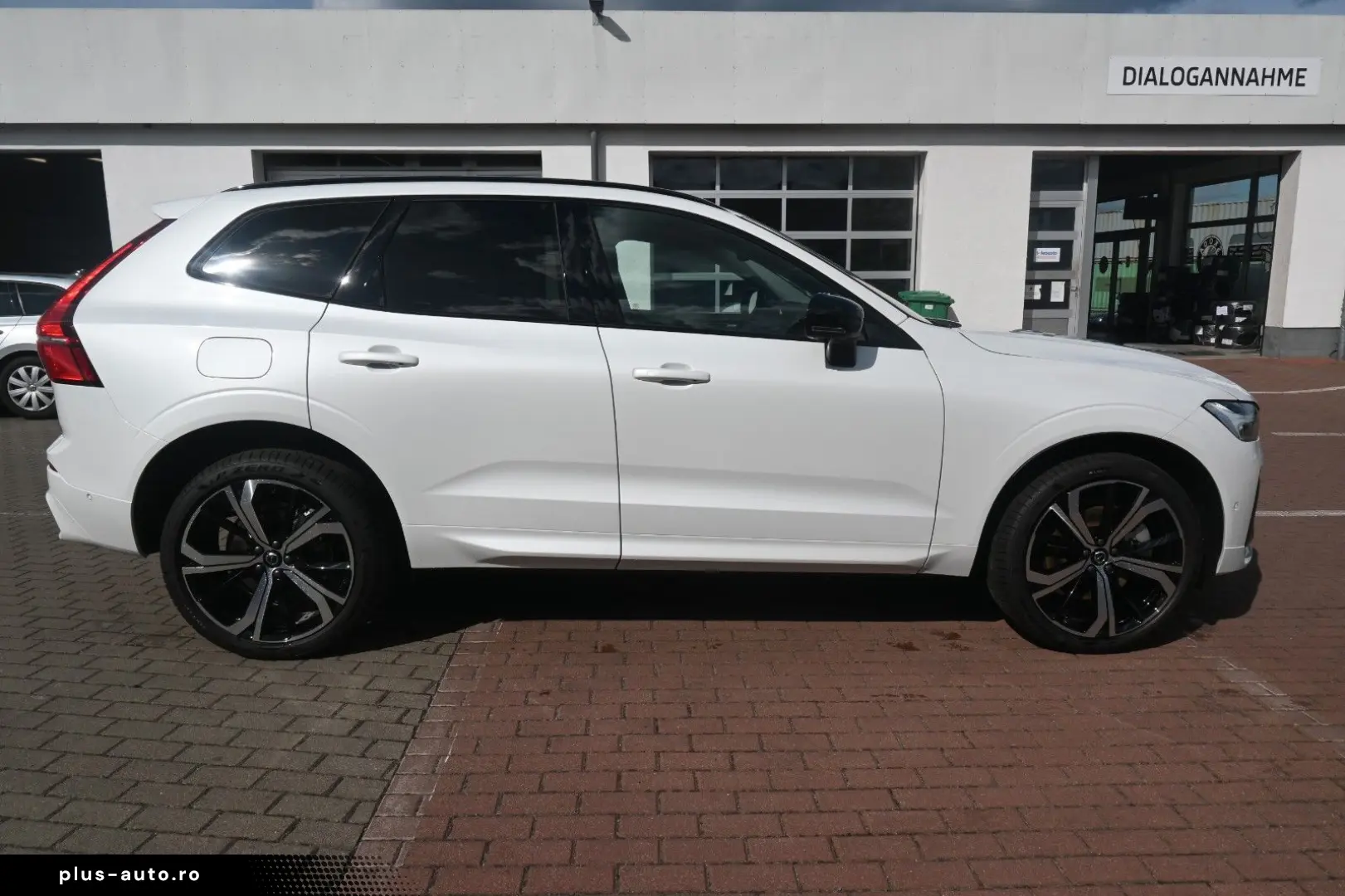VOLVO XC60 B4 D AWD Ultimate Dark STDHZG 360  LUFT ACC