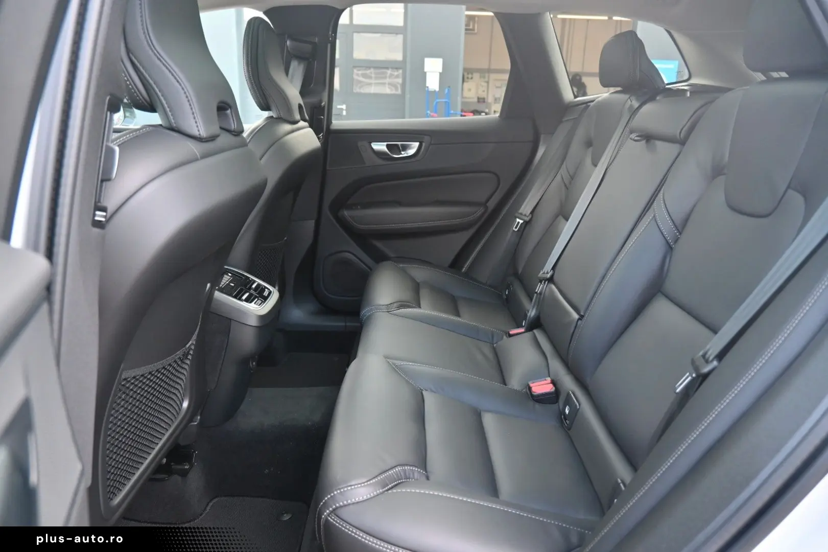 VOLVO XC60 B4 D AWD Ultimate Dark STDHZG 360  LUFT ACC