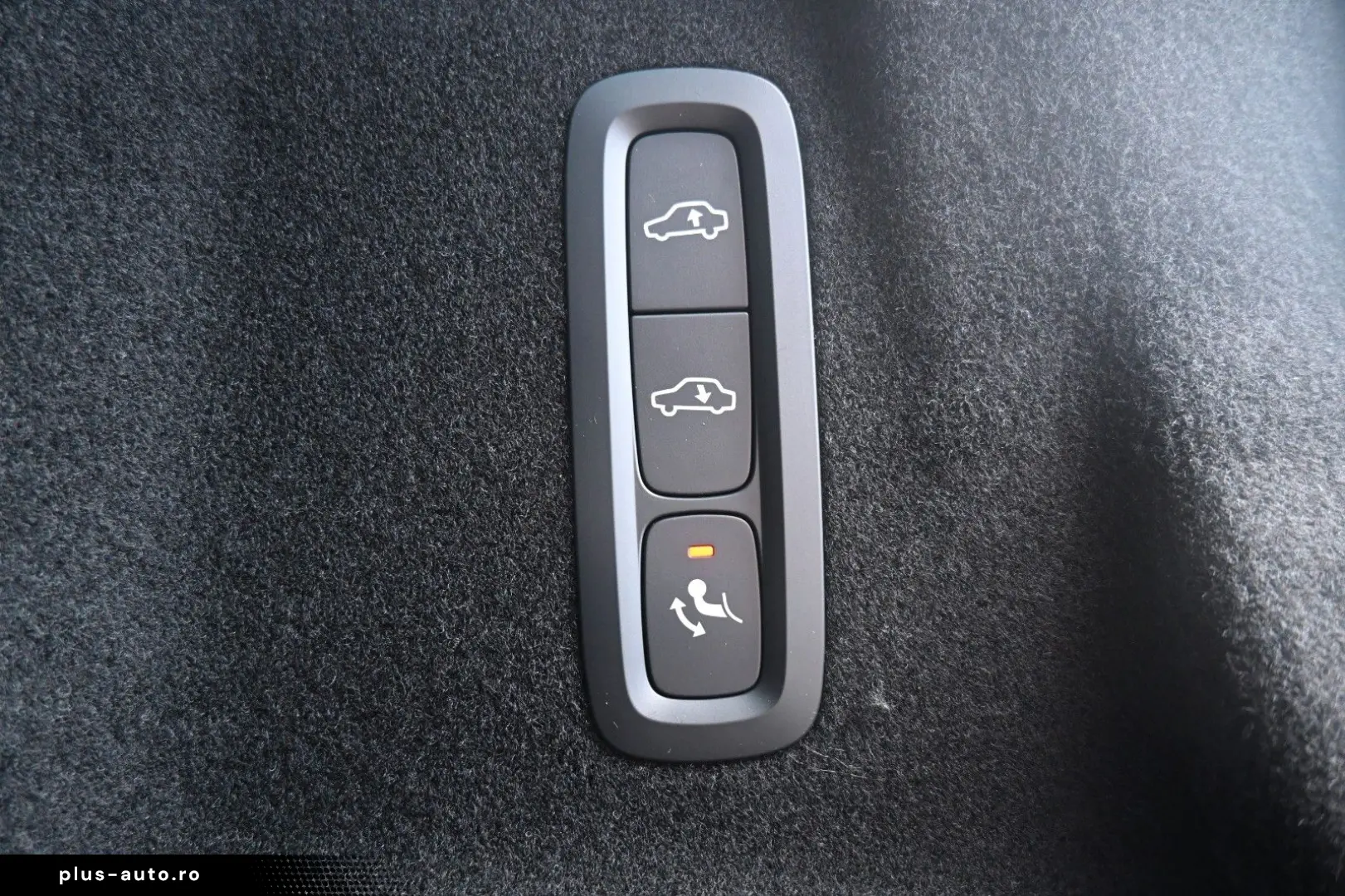 VOLVO XC60 B4 D AWD Ultimate Dark STDHZG 360  LUFT ACC