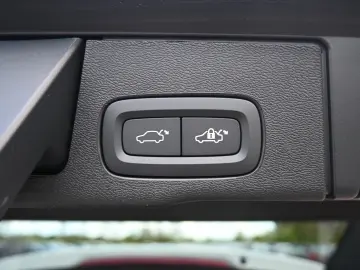 VOLVO XC60 B4 D AWD Ultimate Dark STDHZG 360  LUFT ACC