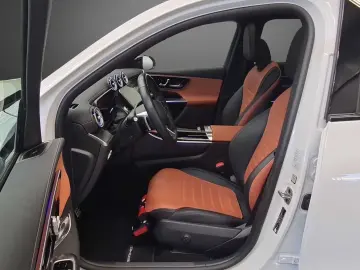 MERCEDES-BENZ GLC 220 d 4M AMG Pano MEMORY AHK Burmester