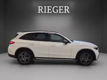 MERCEDES-BENZ GLC 220 d 4M AMG Pano MEMORY AHK Burmester