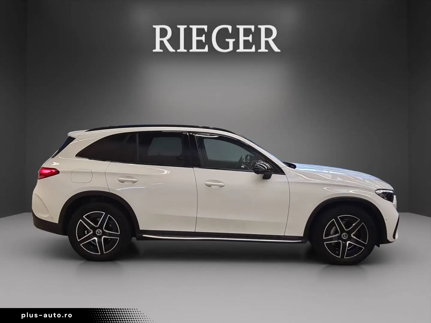 MERCEDES-BENZ GLC 220 d 4M AMG Pano MEMORY AHK Burmester