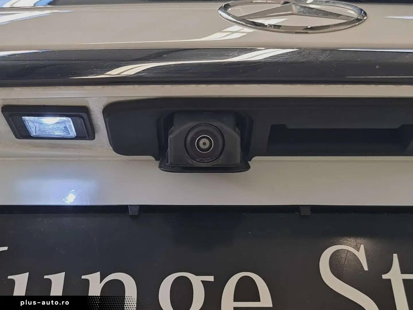 MERCEDES-BENZ GLC 220 d 4M AMG Pano MEMORY AHK Burmester