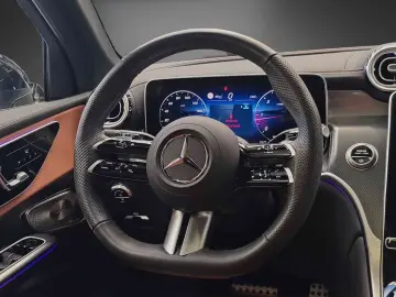 MERCEDES-BENZ GLC 220 d 4M AMG Pano MEMORY AHK Burmester