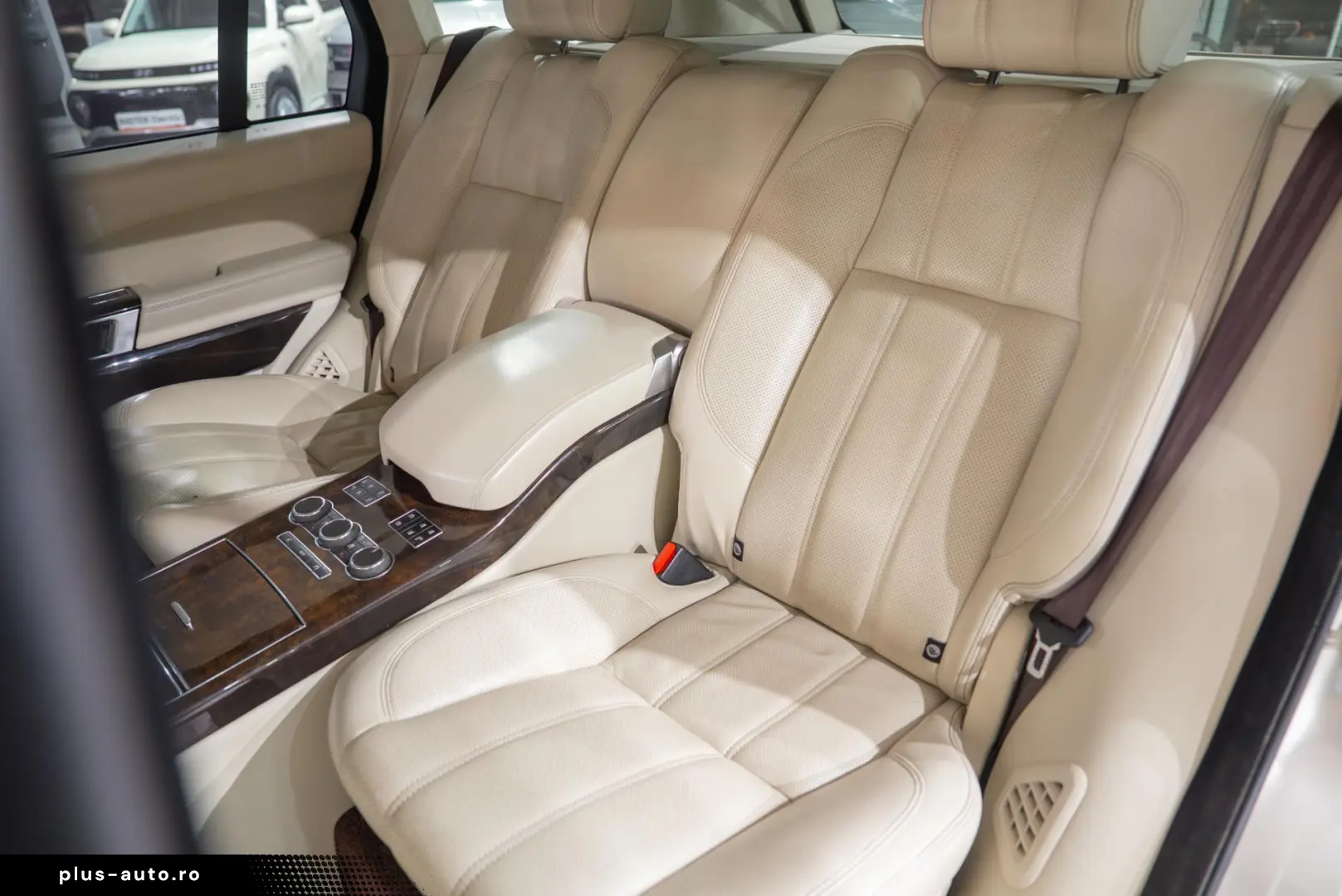 Land Rover Range Rover 4.4L V8 Diesel Autobiography