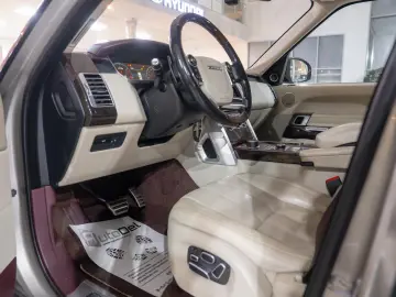 Land Rover Range Rover 4.4L V8 Diesel Autobiography