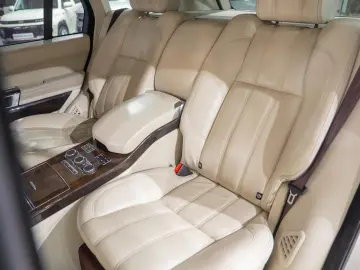 Land Rover Range Rover 4.4L V8 Diesel Autobiography