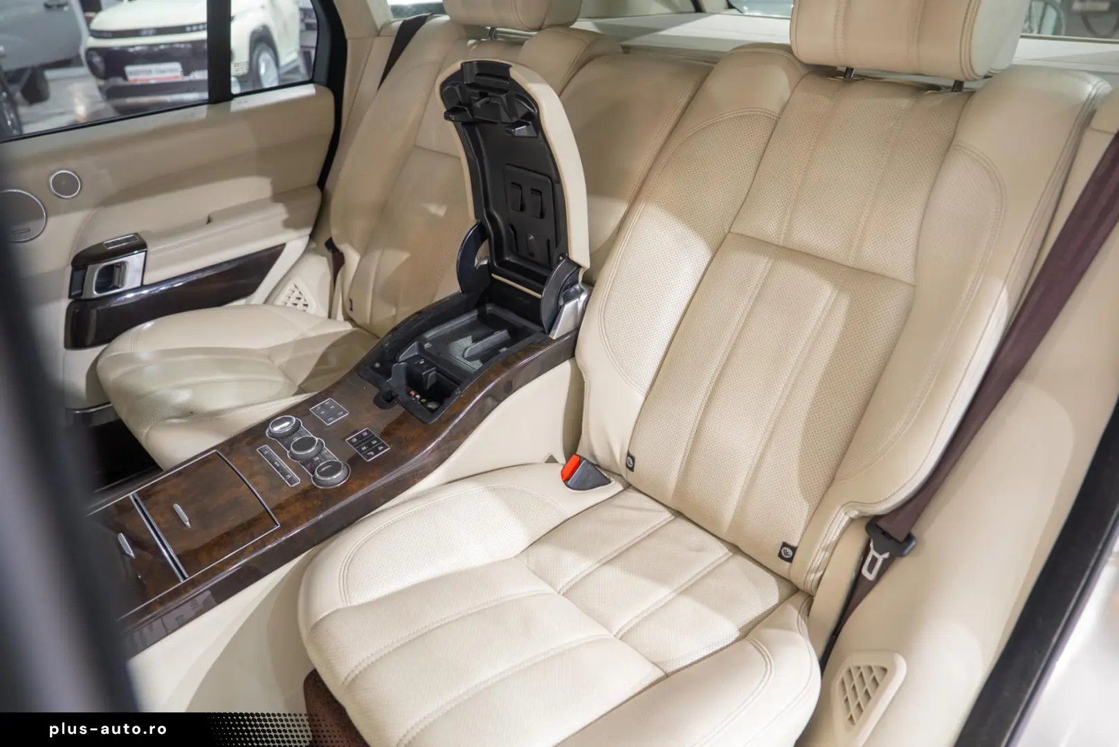 Land Rover Range Rover 4.4L V8 Diesel Autobiography