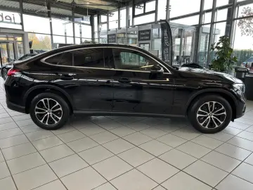 MERCEDES-BENZ GLC 220 d 4M Coupé Avantgarde Memory