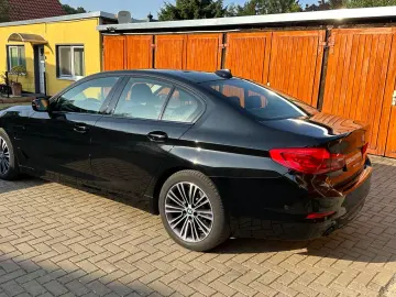BMW 530 Baureihe 5 Lim. 530 e Sport Line