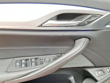 BMW 530e iPerformance Limousine Driv.Assist  Kamera