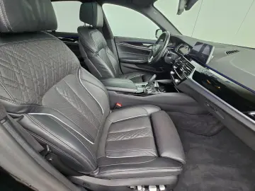 BMW 520d Sport Line NAPPA HUD AHK 360 ACC SHD HIFI