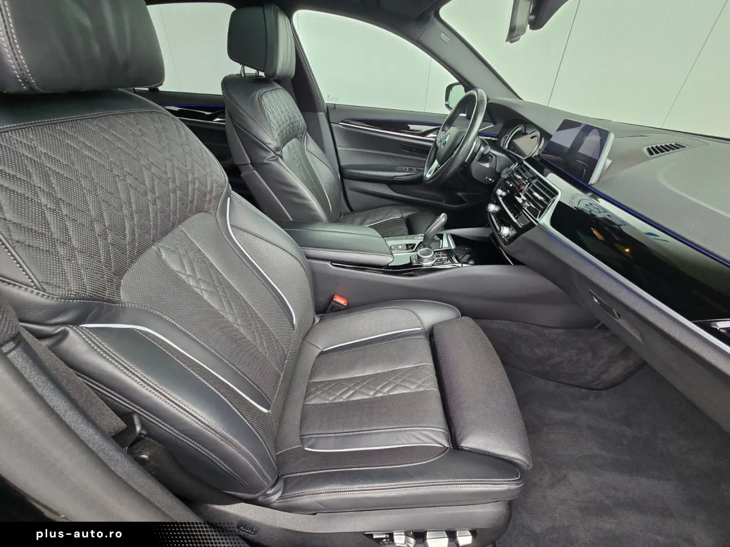 BMW 520d Sport Line NAPPA HUD AHK 360 ACC SHD HIFI