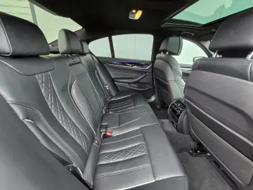 BMW 520d Sport Line NAPPA HUD AHK 360 ACC SHD HIFI