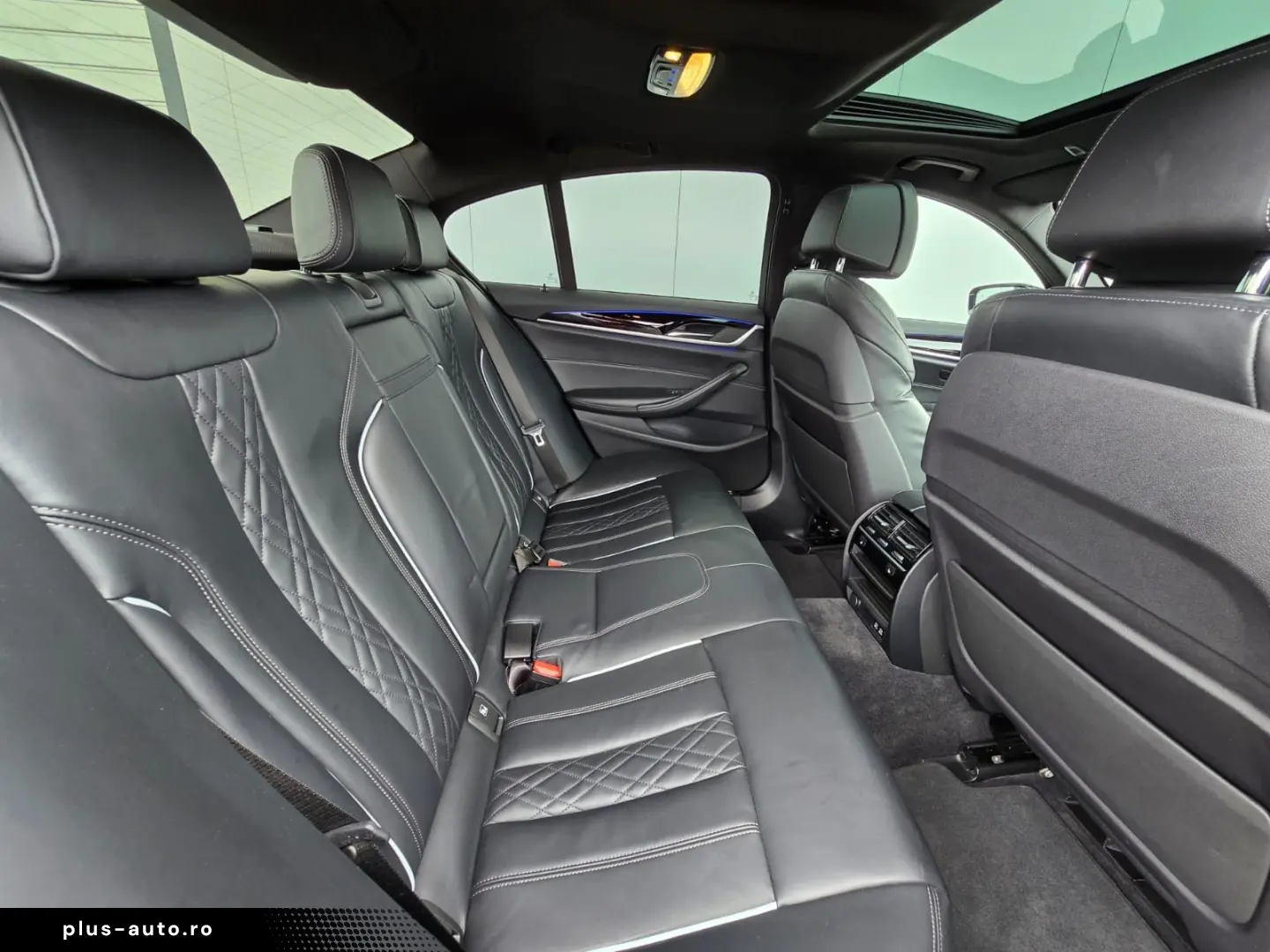 BMW 520d Sport Line NAPPA HUD AHK 360 ACC SHD HIFI