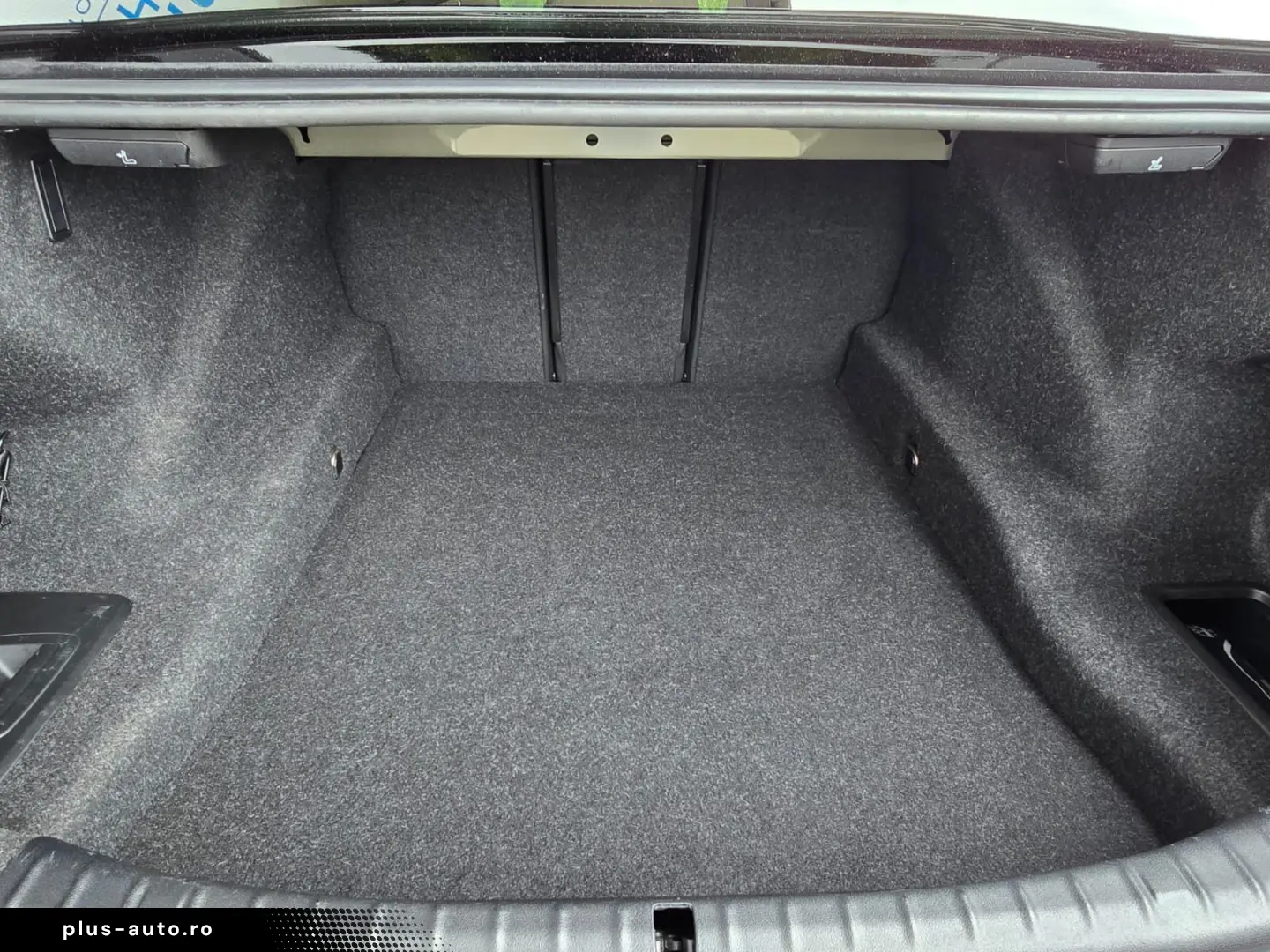 BMW 520d Sport Line NAPPA HUD AHK 360 ACC SHD HIFI