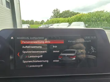 BMW 520d Sport Line NAPPA HUD AHK 360 ACC SHD HIFI