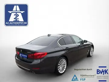 BMW 530 e Luxury Line LEDER SHZ KAM HUD NAV LED 93 3