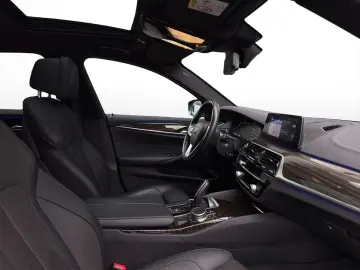 BMW 530 e Luxury Line LEDER SHZ KAM HUD NAV LED 93 3