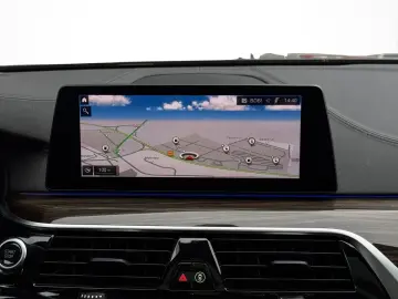 BMW 530 e Luxury Line LEDER SHZ KAM HUD NAV LED 93 3