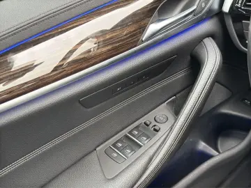 BMW 530 e Luxury Line LEDER SHZ KAM HUD NAV LED 93 3