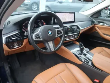 BMW 520d Aut. Luxury Line NAVIGATION R-CAM LEDER