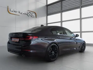 BMW i xD Sport Line  ACC Sitzlüftung Memo 20Zoll DAB