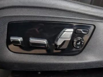 BMW i xD Sport Line  ACC Sitzlüftung Memo 20Zoll DAB