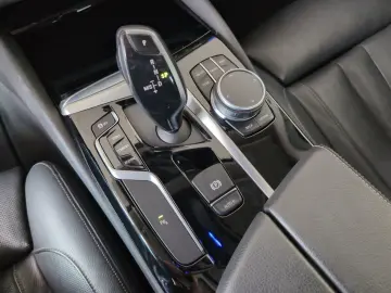 BMW i xD Sport Line  ACC Sitzlüftung Memo 20Zoll DAB