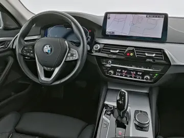 BMW 530e Business-Paket Kamera LED Harman-Kardon