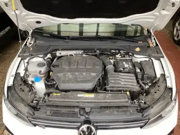 VW Golf VIII R 2.0 TSI 4M VIRTUAL R-CAM 19 ALU MATR