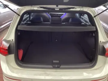 VW Golf VIII R 2.0 TSI 4M VIRTUAL R-CAM 19 ALU MATR