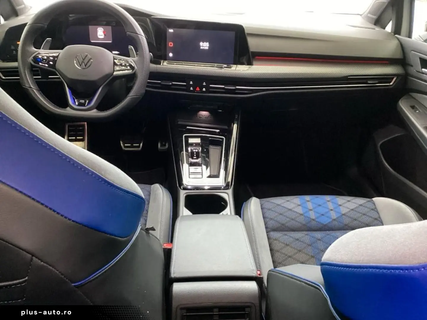 VW Golf VIII R 2.0 TSI 4M VIRTUAL R-CAM 19 ALU MATR