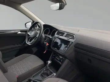 VW Tiguan Life 2.0 TDI 7-Gang-DSG LED Navi Kamera