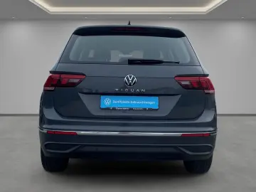 VW Tiguan Life 2.0 TDI 7-Gang-DSG LED Navi Kamera