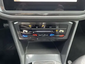 VW Tiguan Life 2.0 TDI 7-Gang-DSG LED Navi Kamera
