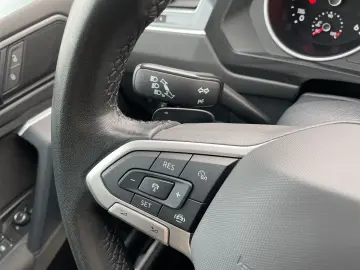 VW Tiguan Life 2.0 TDI 7-Gang-DSG LED Navi Kamera
